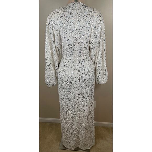 RETROFETE Camille Sequin Embellished Long Sleeve Deep V Maxi Dress Size Small - Picture 12 of 14